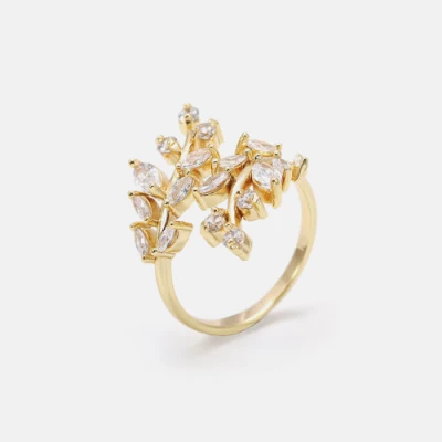 Eleganti anelli con foglie primaverili Fedi nuziali placcate in oro 18 carati con pavé di zirconi cubici