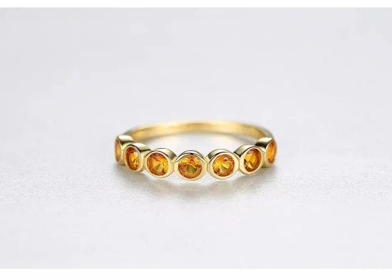 Anello semplice da dito con diamante giallo placcato oro di nuova moda in argento sterling 925 con gioielli in oro e cristallo